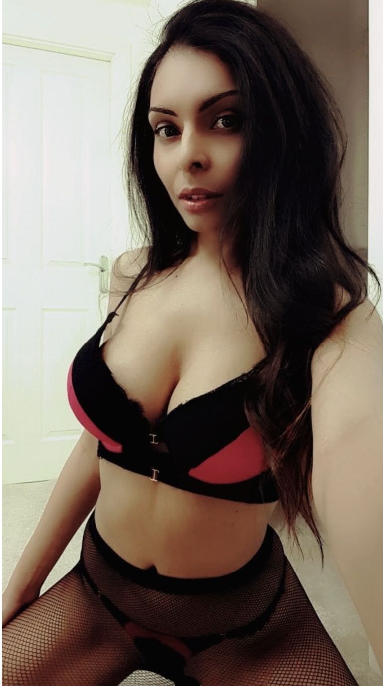 🇮🇳 25 Best Indian OnlyFans (Top Indian Girls on Only Fans)