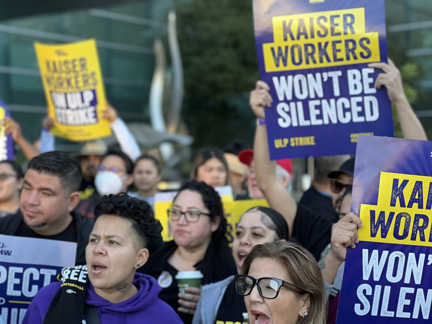 More Than 75,000 Kaiser Healthcare Workers Strike LA Weekly